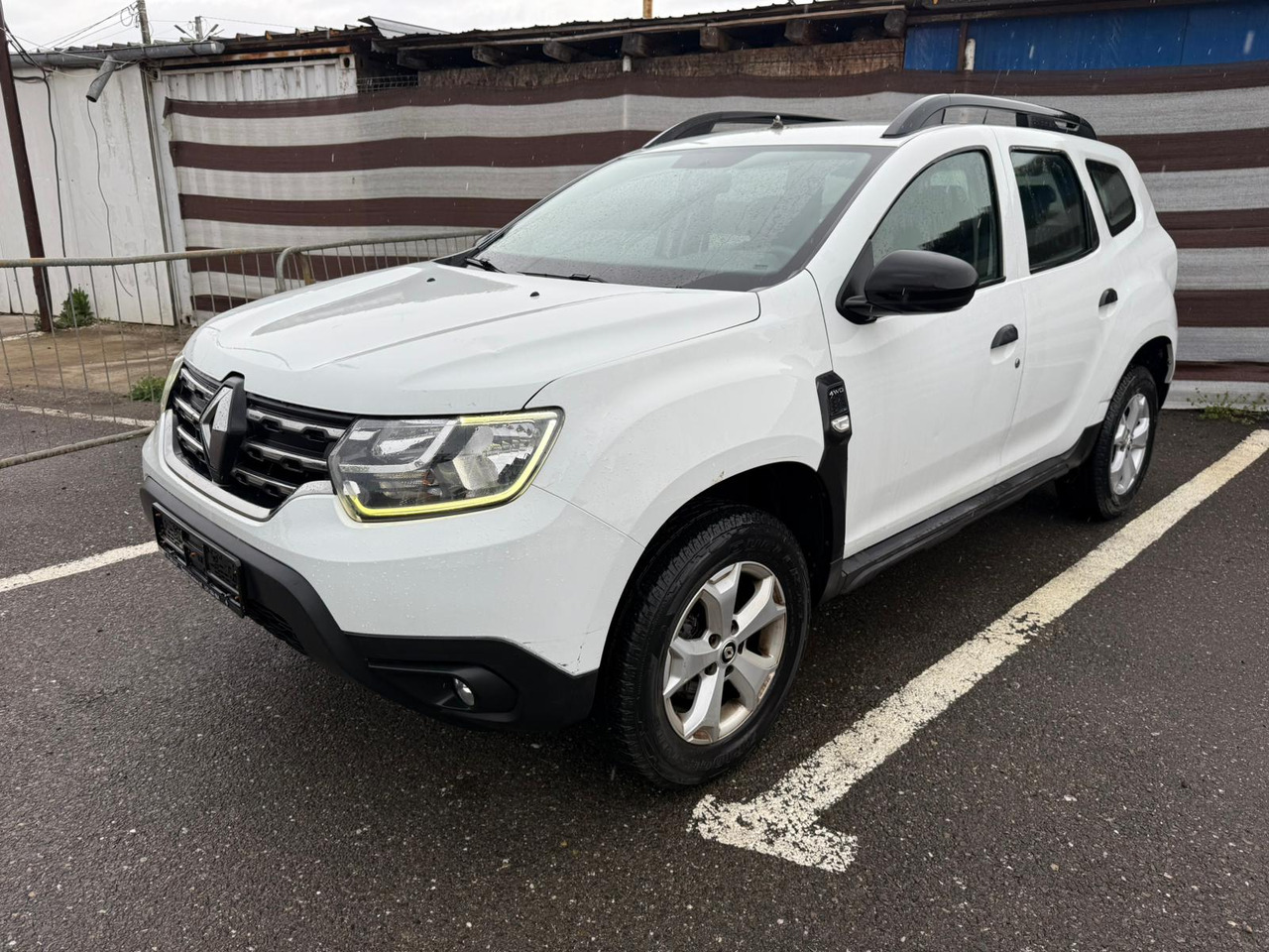 RENAULT DUSTER 4X4 - SUV: תמונה 3 RENAULT DUSTER 4X4 - SUV: תמונה 3