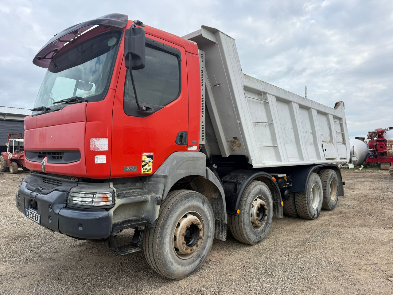 RENAULT KERAX TIPPER - מזהיר: תמונה 2 RENAULT KERAX TIPPER - מזהיר: תמונה 2