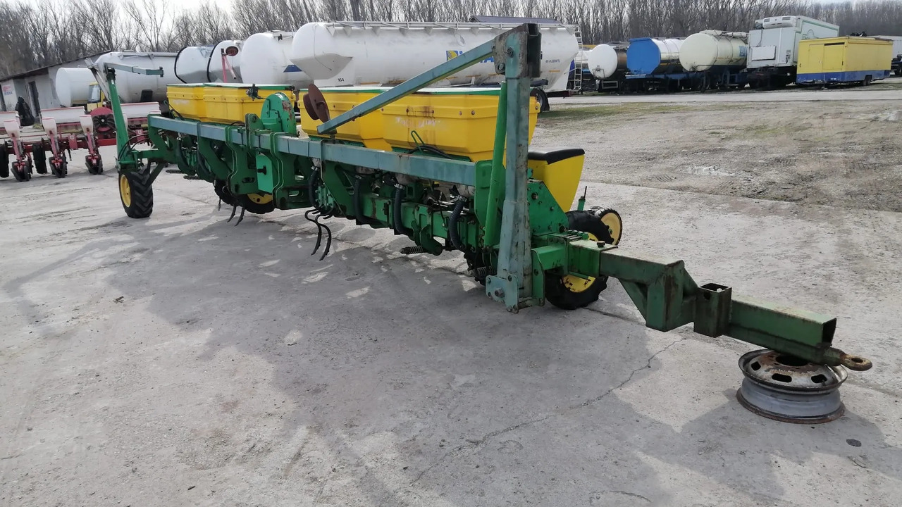 SFOGGIA GAMA PLUS 12/9m/12 Rows Seeding Machine - מכונת זריעה מדויקת: תמונה 3 SFOGGIA GAMA PLUS 12/9m/12 Rows Seeding Machine - מכונת זריעה מדויקת: תמונה 3