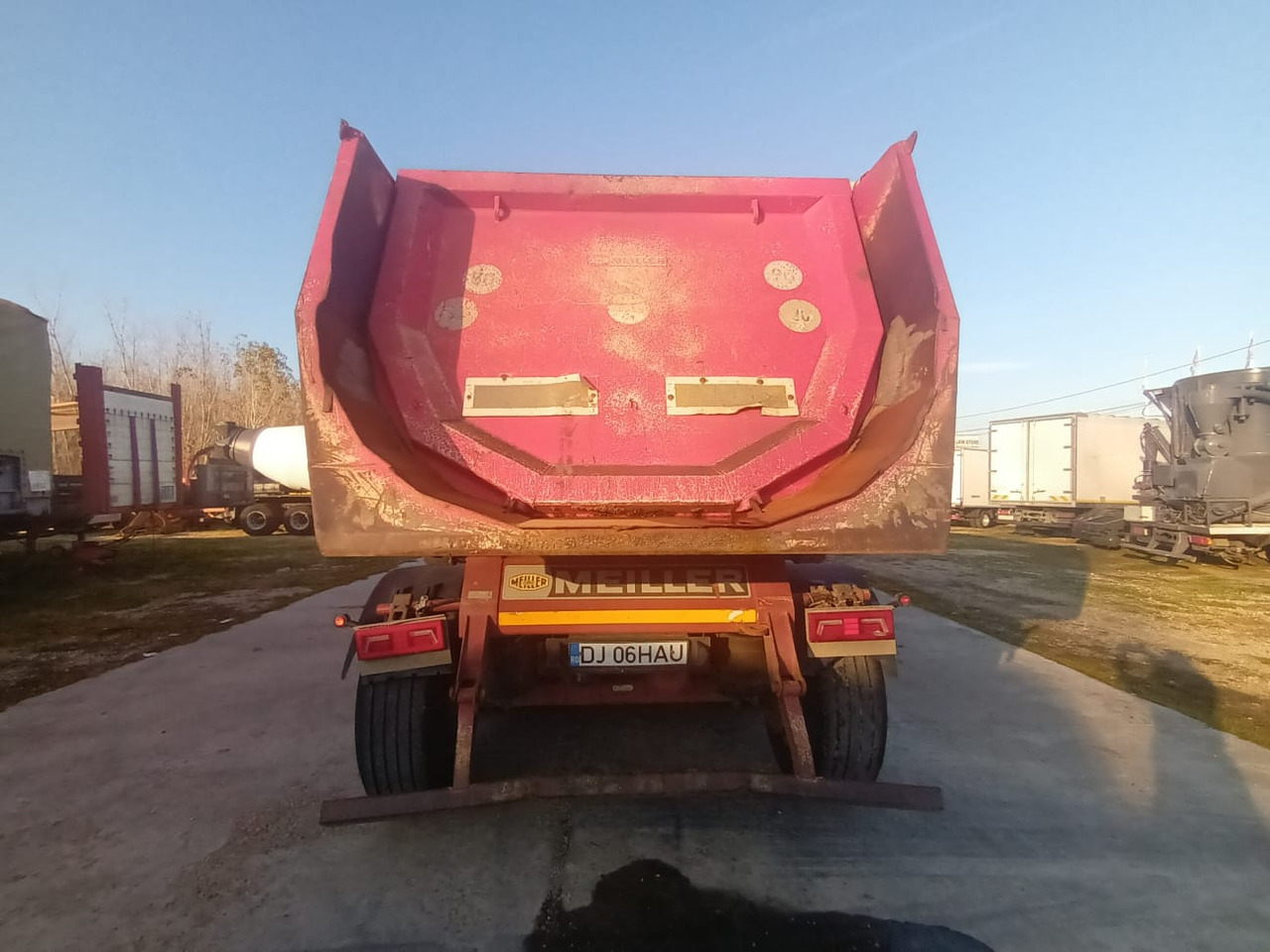 Tractor Head Mercedes-Benz Actros (2014) + Semi-trailer Tipper Meiller – Kipper (2004) - יחידת טרקטור: תמונה 3 Tractor Head Mercedes-Benz Actros (2014) + Semi-trailer Tipper Meiller – Kipper (2004) - יחידת טרקטור: תמונה 3