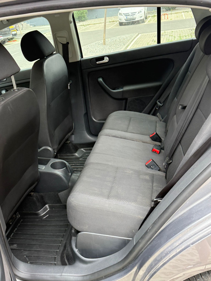 Volkswagen Golf Plus 1.6 TDI - מכונית: תמונה 4 Volkswagen Golf Plus 1.6 TDI - מכונית: תמונה 4