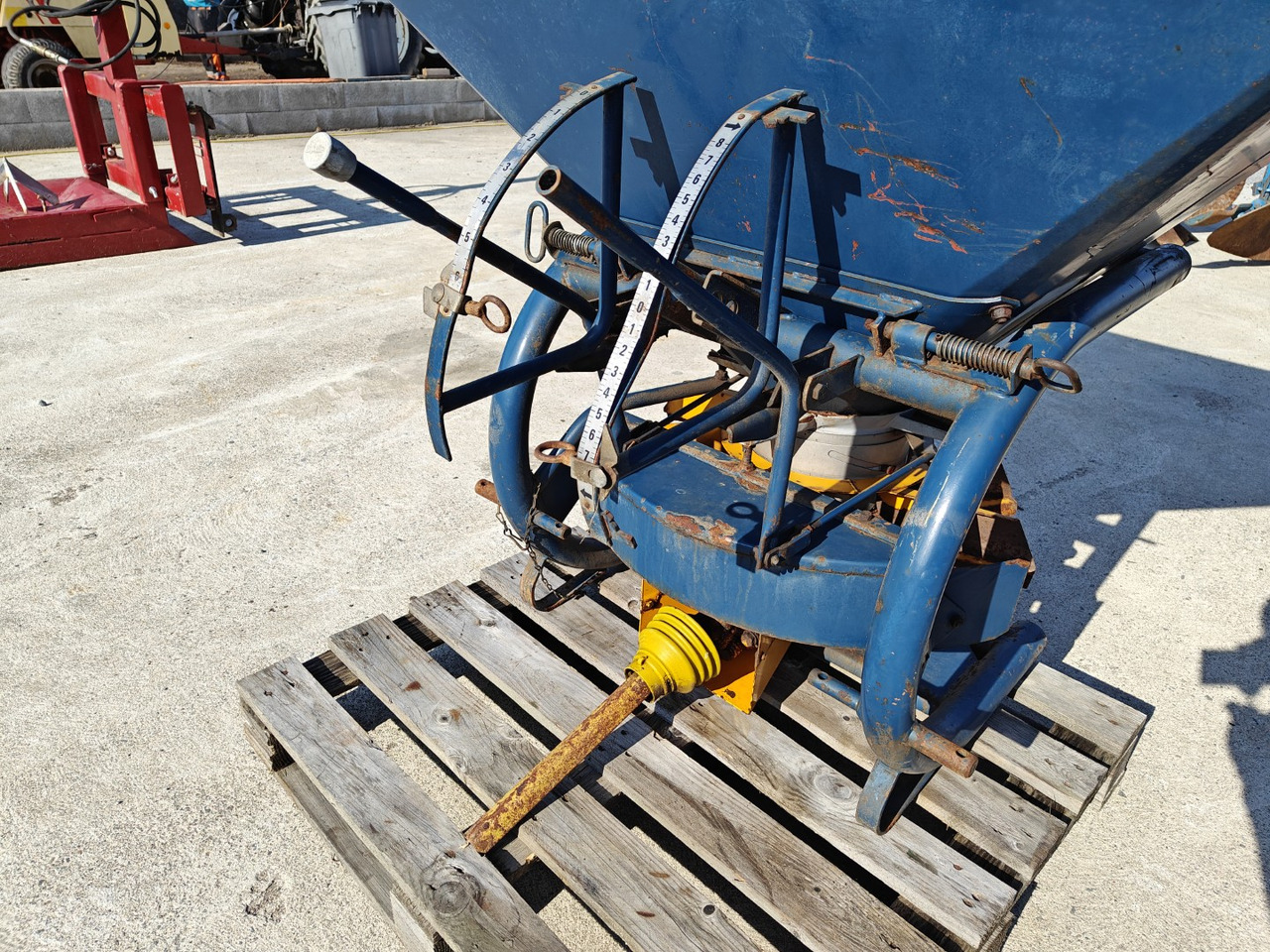 BOGBALLE B500 - מפזרת דשן: תמונה 5 BOGBALLE B500 - מפזרת דשן: תמונה 5