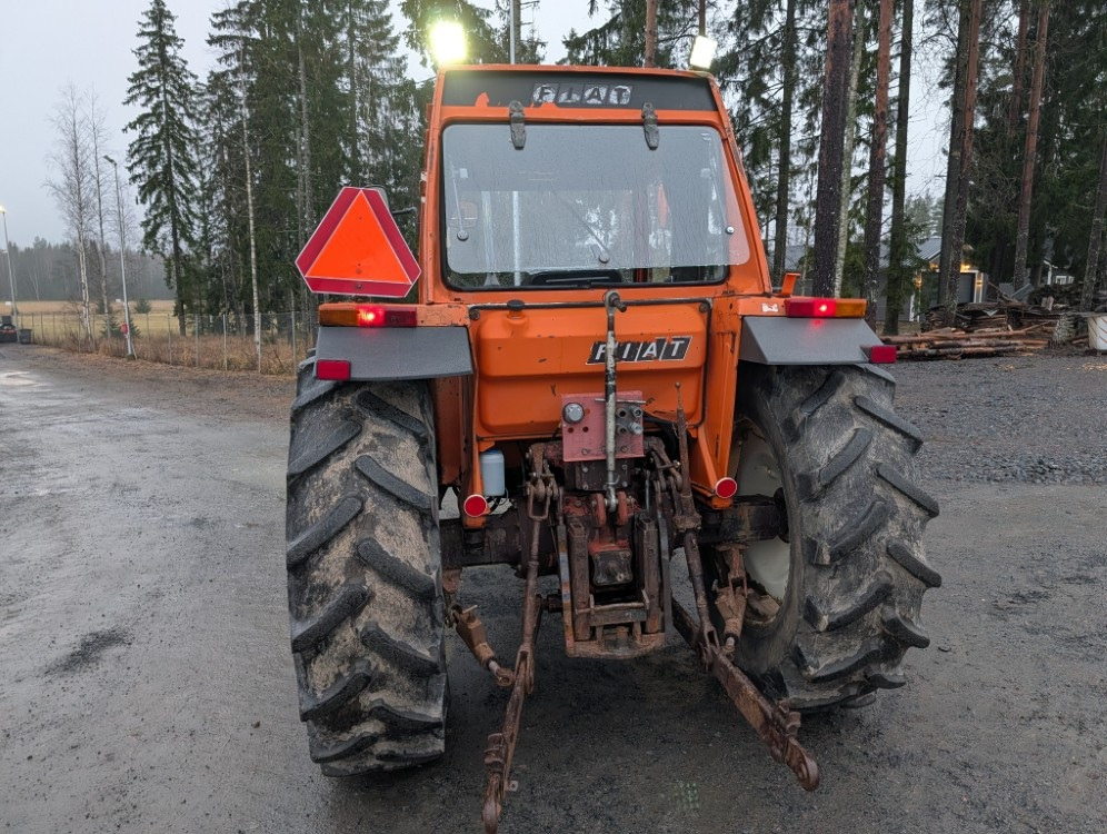 FIAT 780DT 4WD - טרקטור חקלאי: תמונה 3 FIAT 780DT 4WD - טרקטור חקלאי: תמונה 3