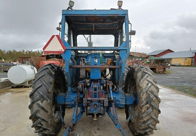 Ford County 754 Super 4 - VIDEO - טרקטור חקלאי: תמונה 4 Ford County 754 Super 4 - VIDEO - טרקטור חקלאי: תמונה 4