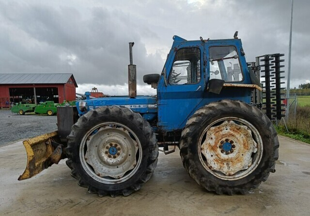 Ford County 754 Super 4 - VIDEO - טרקטור חקלאי: תמונה 5 Ford County 754 Super 4 - VIDEO - טרקטור חקלאי: תמונה 5