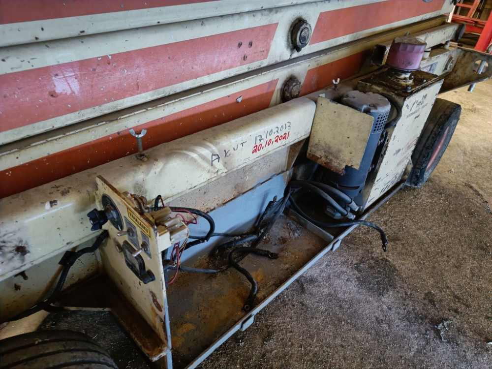 JLG Commander CM 20 N henkilönostin - מעלית מספריים: תמונה 4 JLG Commander CM 20 N henkilönostin - מעלית מספריים: תמונה 4