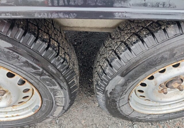 קרון נגרר צד נופל/ שטוח Kärppä Teliperäkärry jarrullinen: תמונה 10