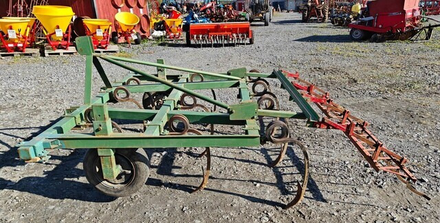 Kultivaattori 10-piikkinen - työleveys 240cm - קלטרת: תמונה 2 Kultivaattori 10-piikkinen - työleveys 240cm - קלטרת: תמונה 2