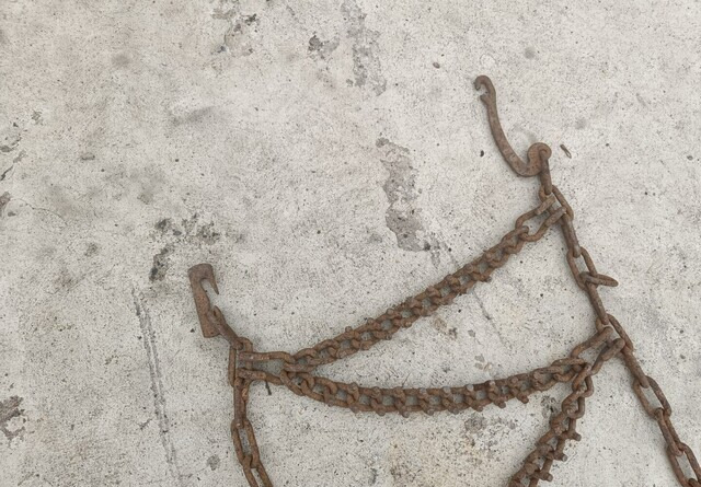 Kuorma-auton piikkiketjupari P250cm, L45cm - חלקי תושבת עבור משאית: תמונה 4 Kuorma-auton piikkiketjupari P250cm, L45cm - חלקי תושבת עבור משאית: תמונה 4