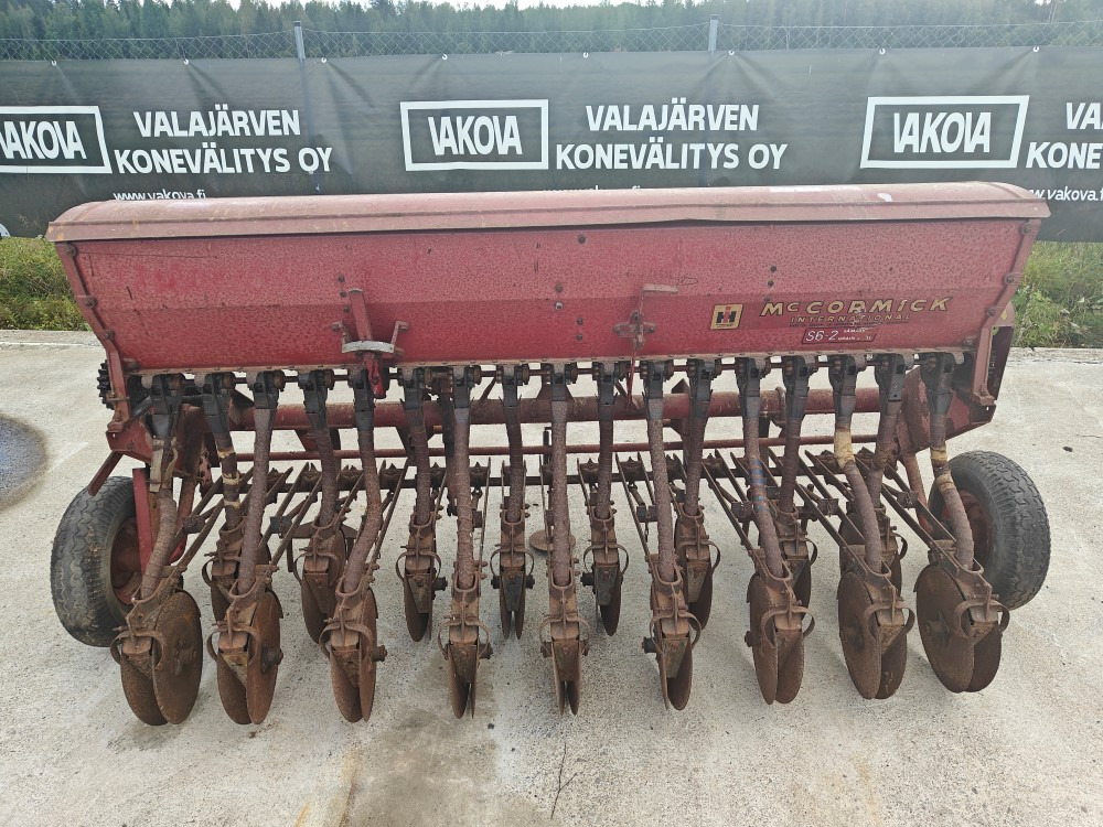 McCORMICK International Kylvinkone - 200cm kiekkovantailla - מקדחת זרעים: תמונה 1 McCORMICK International Kylvinkone - 200cm kiekkovantailla - מקדחת זרעים: תמונה 1