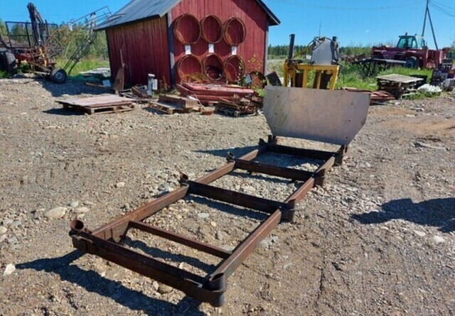 Metsäkärryn alusta 8 pankoinen pituus 400cm - מסגרת/ שלדה עבור קרון נגרר ליערות: תמונה 4 Metsäkärryn alusta 8 pankoinen pituus 400cm - מסגרת/ שלדה עבור קרון נגרר ליערות: תמונה 4