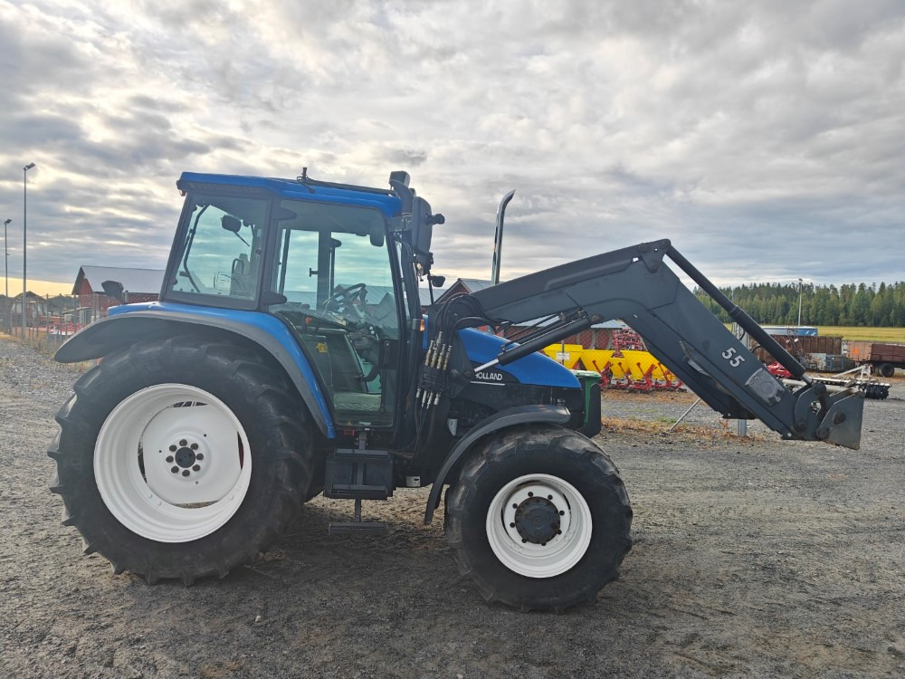 New Holland TS100, ES vaihteisto, ilmastointi, etukuormaaja Ålö Q55, katso video! - טרקטור חקלאי: תמונה 5 New Holland TS100, ES vaihteisto, ilmastointi, etukuormaaja Ålö Q55, katso video! - טרקטור חקלאי: תמונה 5