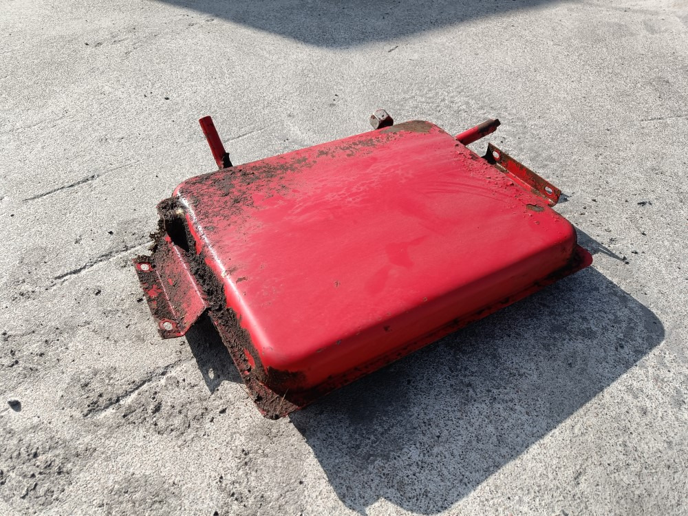 Sampo 410 hydrauliikkaöljysäiliö - מכל הידרולי עבור מקצרת קומבינה: תמונה 1 Sampo 410 hydrauliikkaöljysäiliö - מכל הידרולי עבור מקצרת קומבינה: תמונה 1