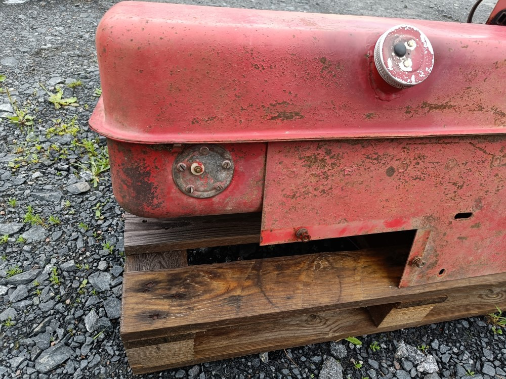 Sampo 410 polttoainetankki - מכל דלק עבור מקצרת קומבינה: תמונה 5 Sampo 410 polttoainetankki - מכל דלק עבור מקצרת קומבינה: תמונה 5