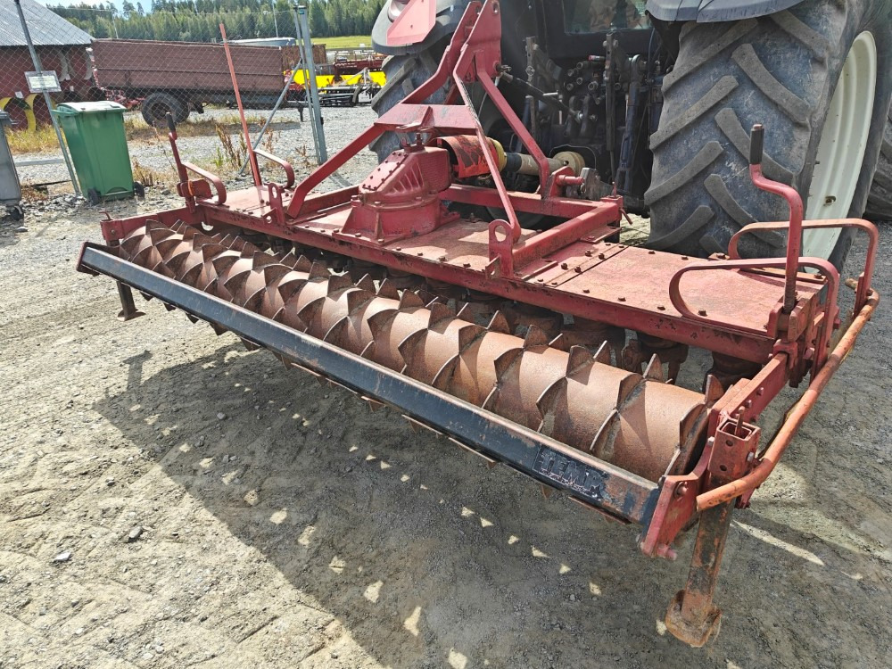 Tempo 300cm vaakatasojyrsin haineväpakkerilla, katso video! - משדדת כוח: תמונה 2 Tempo 300cm vaakatasojyrsin haineväpakkerilla, katso video! - משדדת כוח: תמונה 2