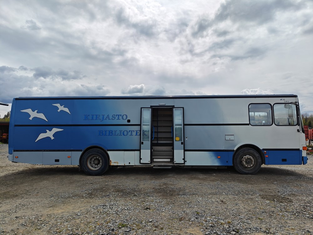 Volvo B10M kirjastoauto - Kori Libris 310 - אוטובוס: תמונה 3 Volvo B10M kirjastoauto - Kori Libris 310 - אוטובוס: תמונה 3