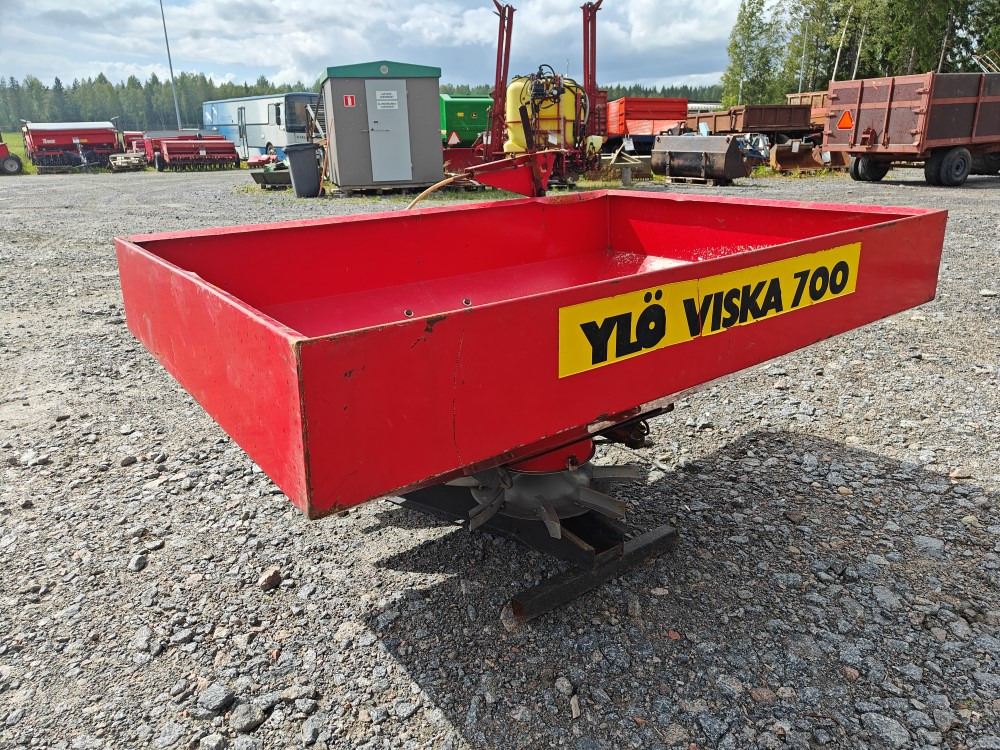 Ylö Viska 700 Pintalevitin kantikas malli - מפזרת דשן: תמונה 3 Ylö Viska 700 Pintalevitin kantikas malli - מפזרת דשן: תמונה 3