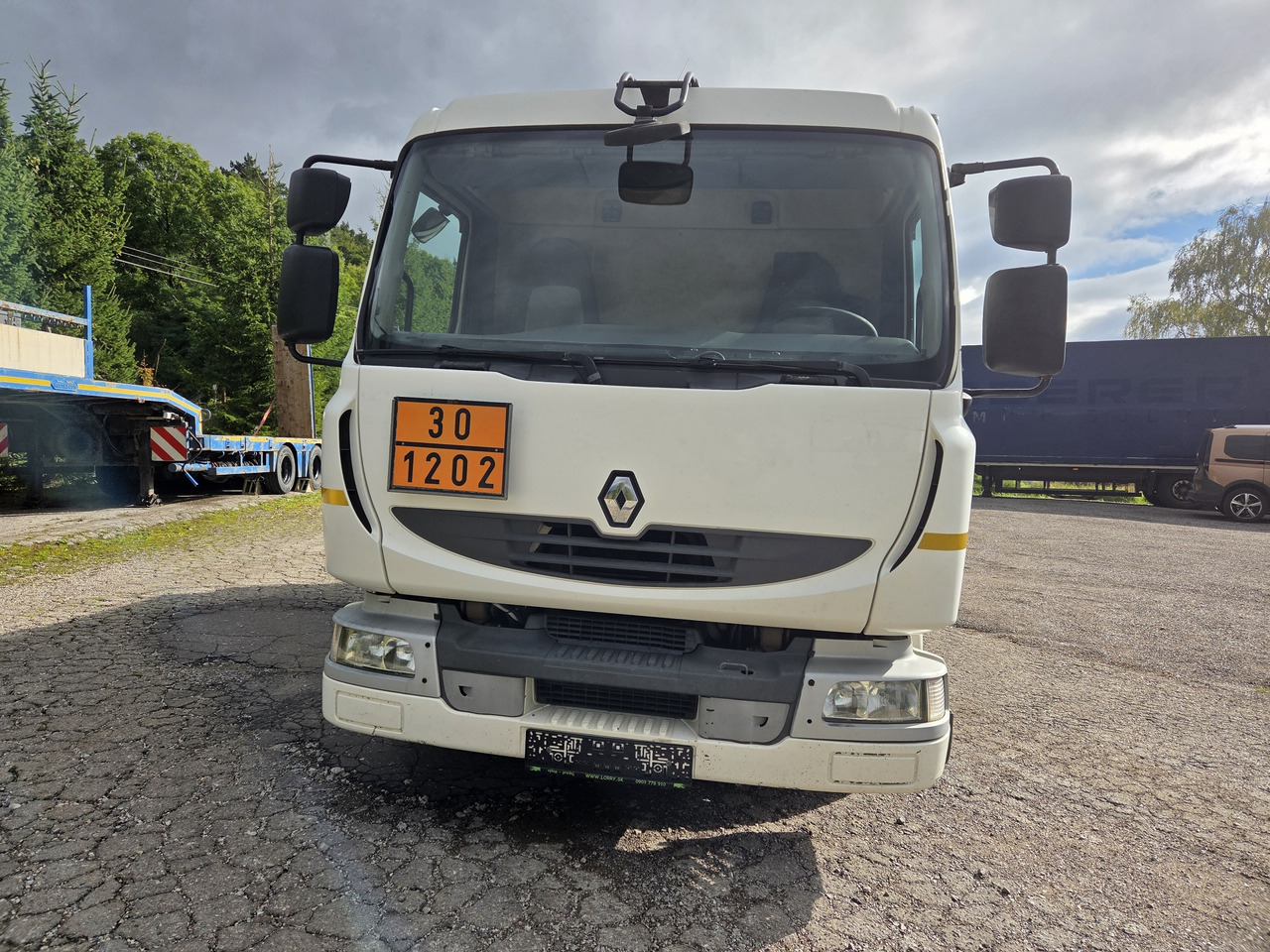 RENAULT MIDLUM 180.10 diesel tanker + dispensing + print - משאית מכל: תמונה 2 RENAULT MIDLUM 180.10 diesel tanker + dispensing + print - משאית מכל: תמונה 2