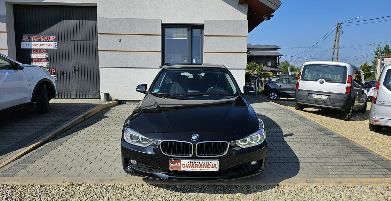 BMW SERIA 3 V (F30/F31/F34) BMW SERIA 3 BMW 330D xDrive ładny stan 4x4 sedan - סדאן: תמונה 2 BMW SERIA 3 V (F30/F31/F34) BMW SERIA 3 BMW 330D xDrive ładny stan 4x4 sedan - סדאן: תמונה 2