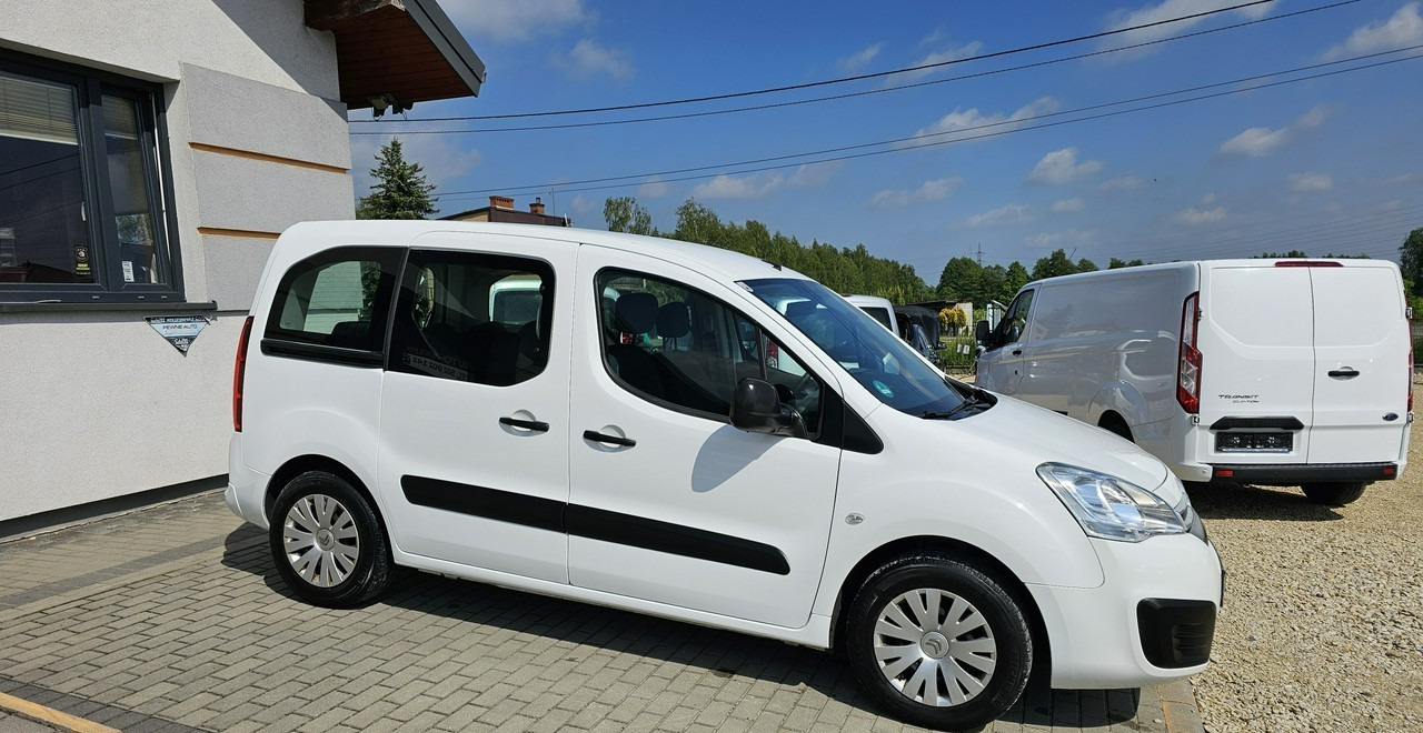 Citroen Berlingo II 5 -osobowy*29450 zł netto* - מכונית: תמונה 5 Citroen Berlingo II 5 -osobowy*29450 zł netto* - מכונית: תמונה 5