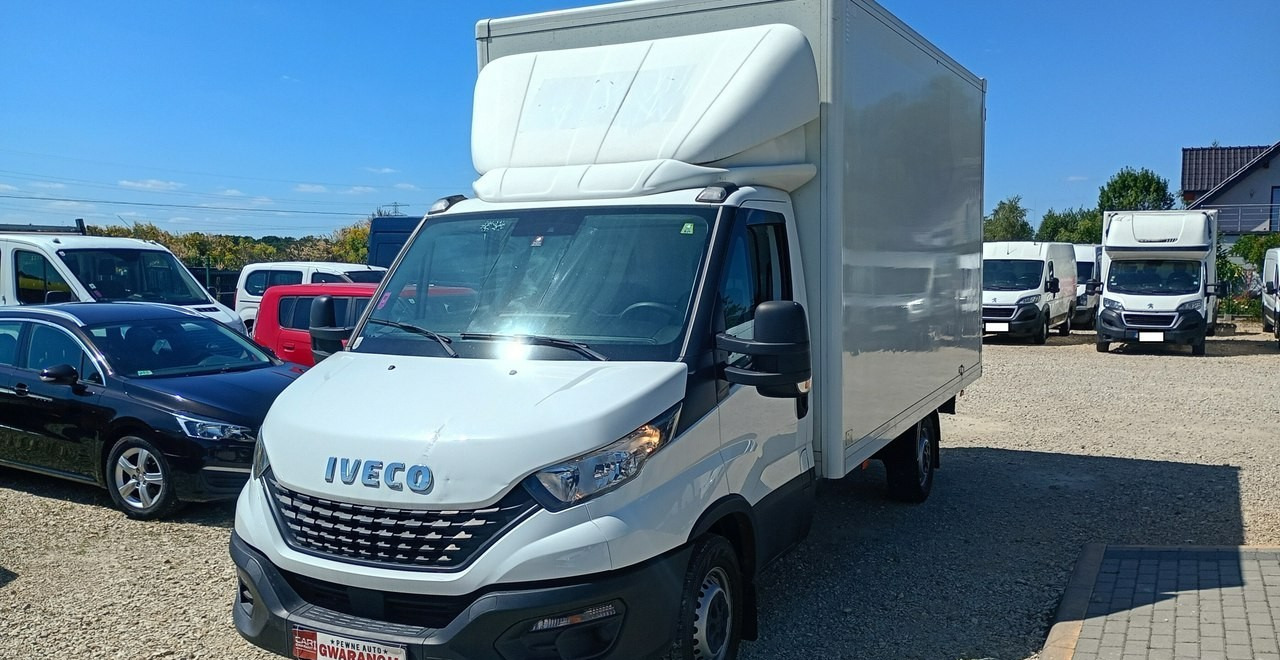 Iveco 35 Daily 35S14 klima * 3 osobowy * - כלי רכב מסחרי עם תיבה: תמונה 2 Iveco 35 Daily 35S14 klima * 3 osobowy * - כלי רכב מסחרי עם תיבה: תמונה 2