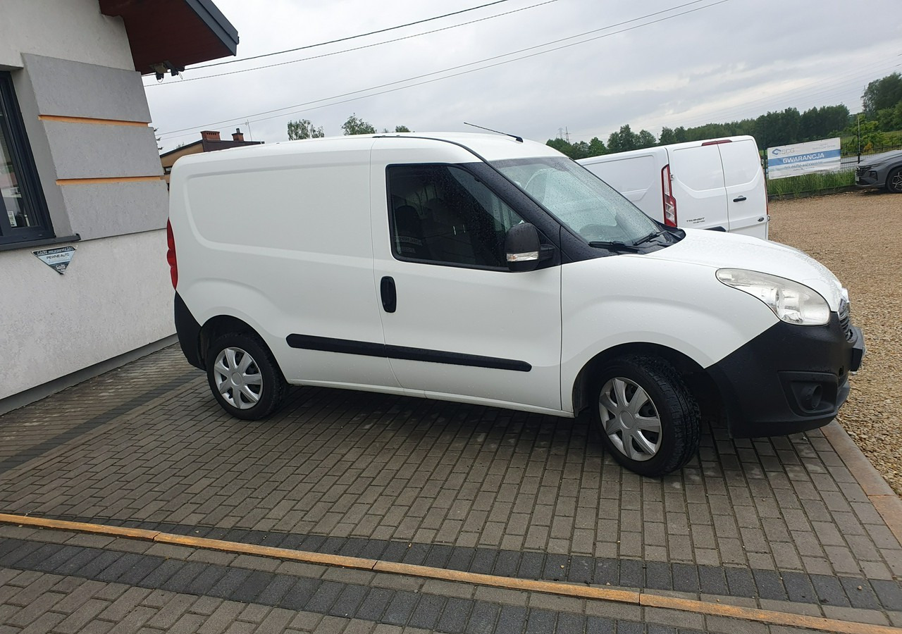 Opel Combo Opel Combo 1.4 Benzyna Polski Salon - כלי רכב מסחרי עם לוח: תמונה 4 Opel Combo Opel Combo 1.4 Benzyna Polski Salon - כלי רכב מסחרי עם לוח: תמונה 4
