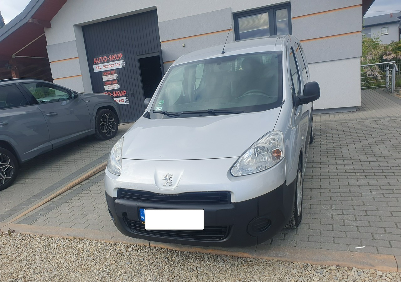 Peugeot Partner II 5 lub 2 osobowy *long * zabudowa gruau* - מכונית: תמונה 3 Peugeot Partner II 5 lub 2 osobowy *long * zabudowa gruau* - מכונית: תמונה 3