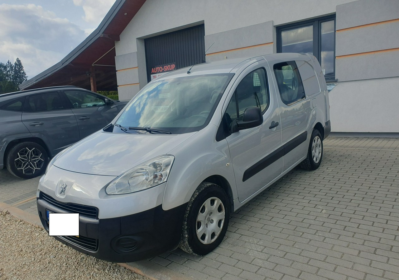 Peugeot Partner II 5 lub 2 osobowy *long * zabudowa gruau* - מכונית: תמונה 2 Peugeot Partner II 5 lub 2 osobowy *long * zabudowa gruau* - מכונית: תמונה 2