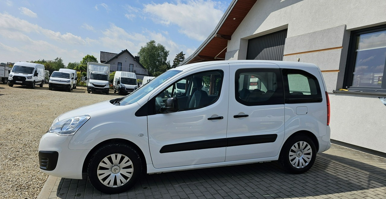 Peugeot Partner II 5 -osobowy - מכונית: תמונה 5 Peugeot Partner II 5 -osobowy - מכונית: תמונה 5