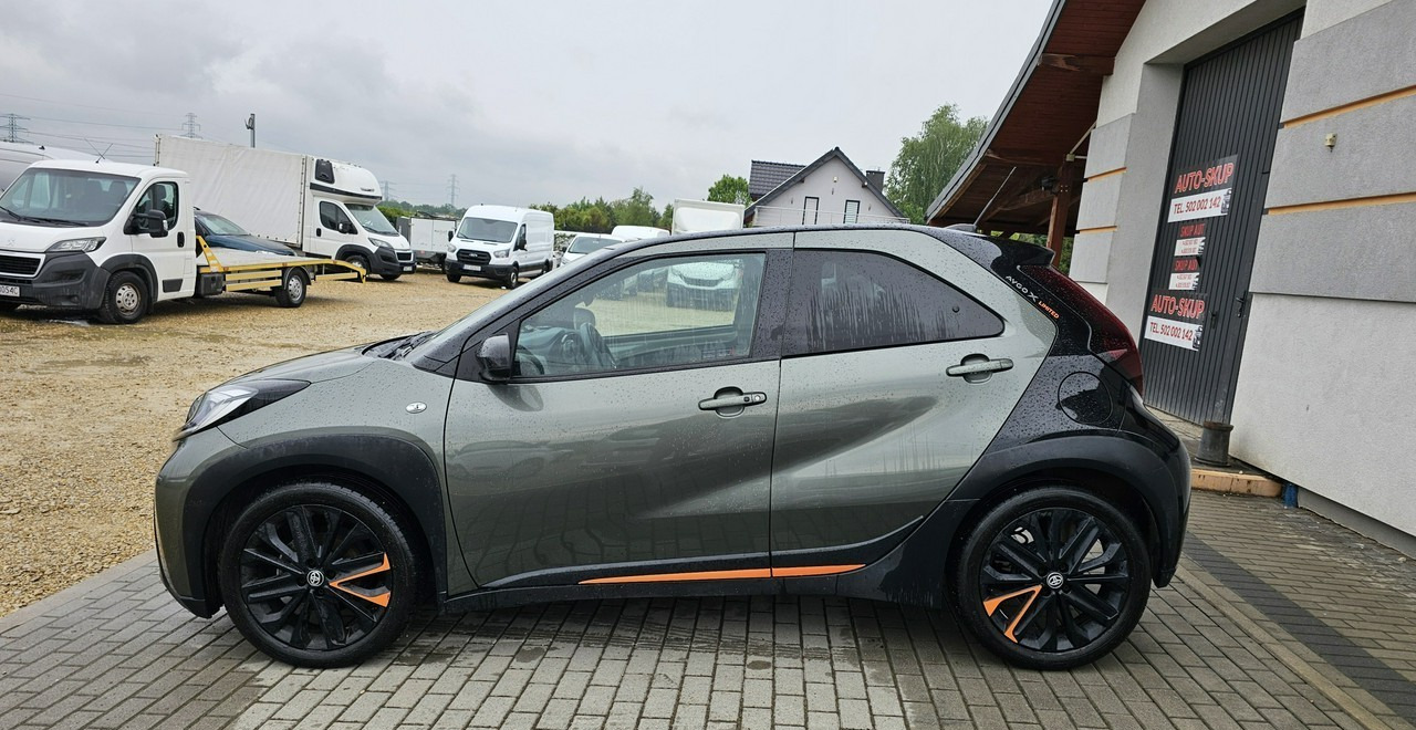 Toyota Aygo II Aygo X Aygo x cross limited automat 25tyś - מכונית: תמונה 4 Toyota Aygo II Aygo X Aygo x cross limited automat 25tyś - מכונית: תמונה 4