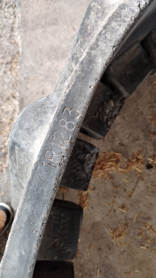 Camso IR1283 or 630-2501 - רצועה עבור טרקטור עוקב: תמונה 2 Camso IR1283 or 630-2501 - רצועה עבור טרקטור עוקב: תמונה 2
