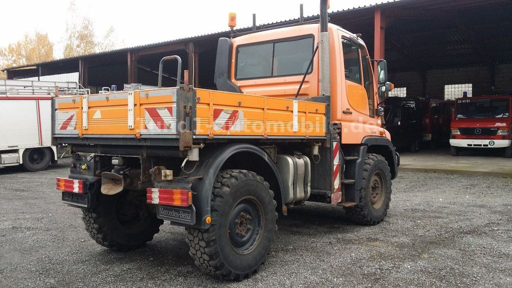 Unimog U 300 Kipper Zugmaschine Kommunalhydraulik U 500 400 U 300 Kipper Zugmaschine Kommunalhydraulik U 500 400 - כלי רכב עירוני/ מיוחד: תמונה 2 Unimog U 300 Kipper Zugmaschine Kommunalhydraulik U 500 400 U 300 Kipper Zugmaschine Kommunalhydraulik U 500 400 - כלי רכב עירוני/ מיוחד: תמונה 2