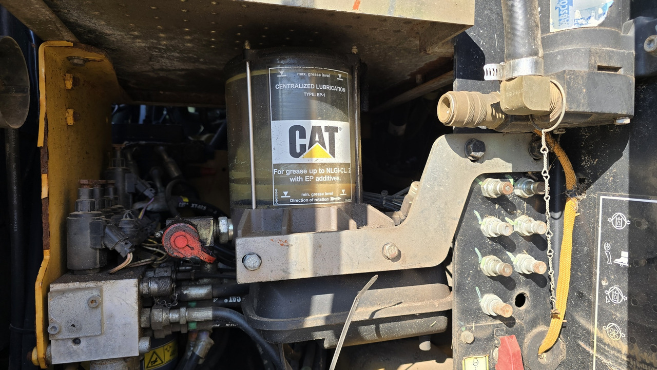 מחפר גלגלים CATERPILLAR M313D: תמונה 16