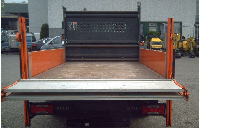 Iveco DAILYdaily 35-140 - כלי רכב מסחרי במיטה שטוחה: תמונה 3 Iveco DAILYdaily 35-140 - כלי רכב מסחרי במיטה שטוחה: תמונה 3