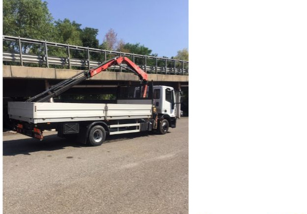Iveco EUROCARGO ML120E18eurocargo 120e18 - משאית צד נופל/ שטוחה, משאית מנוף: תמונה 2 Iveco EUROCARGO ML120E18eurocargo 120e18 - משאית צד נופל/ שטוחה, משאית מנוף: תמונה 2