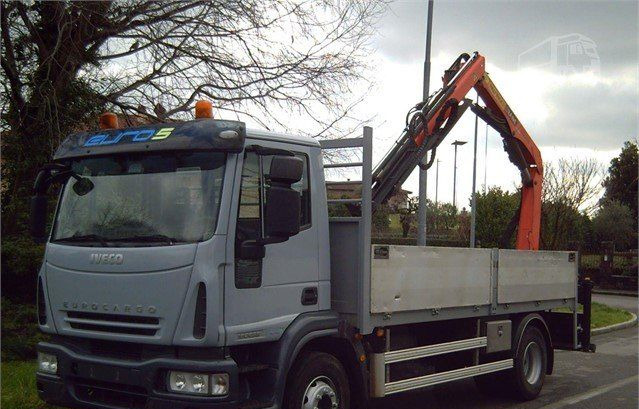 Iveco EUROCARGOeurocargo 160e25 - משאית צד נופל/ שטוחה, משאית מנוף: תמונה 1 Iveco EUROCARGOeurocargo 160e25 - משאית צד נופל/ שטוחה, משאית מנוף: תמונה 1