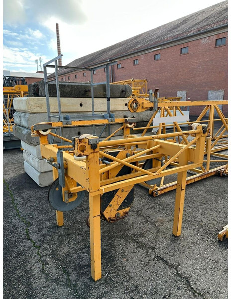 Liebherr 132EC-HM6, 60m jib, 2006yom - עגורן מגדל: תמונה 2 Liebherr 132EC-HM6, 60m jib, 2006yom - עגורן מגדל: תמונה 2