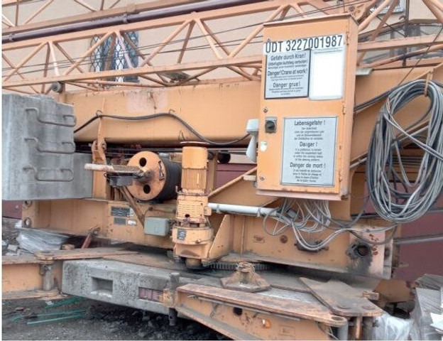 Liebherr 32K, 1992 yom, cabin stering, loco PL - מנוף הקמה עצמית: תמונה 4 Liebherr 32K, 1992 yom, cabin stering, loco PL - מנוף הקמה עצמית: תמונה 4
