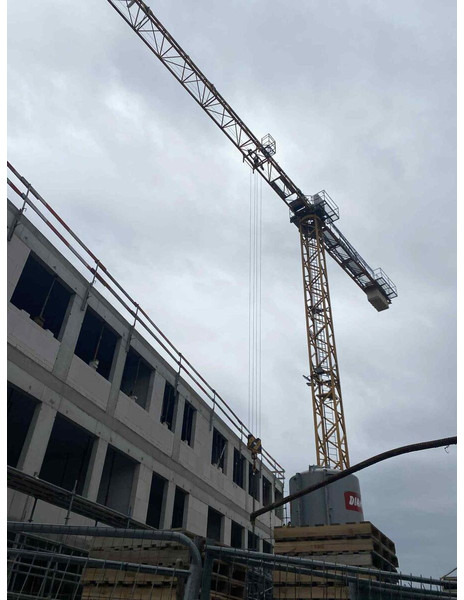 Liebherr 71EC-B5 cabin/radio stering - עגורן מגדל: תמונה 3 Liebherr 71EC-B5 cabin/radio stering - עגורן מגדל: תמונה 3