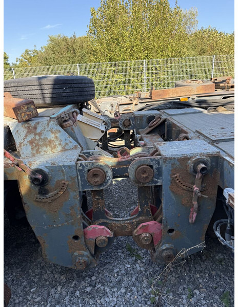 Liebherr 80km/h axeles for all self erecting 32K 35K 42K 50K 63K 71K - עגורן מגדל: תמונה 2 Liebherr 80km/h axeles for all self erecting 32K 35K 42K 50K 63K 71K - עגורן מגדל: תמונה 2