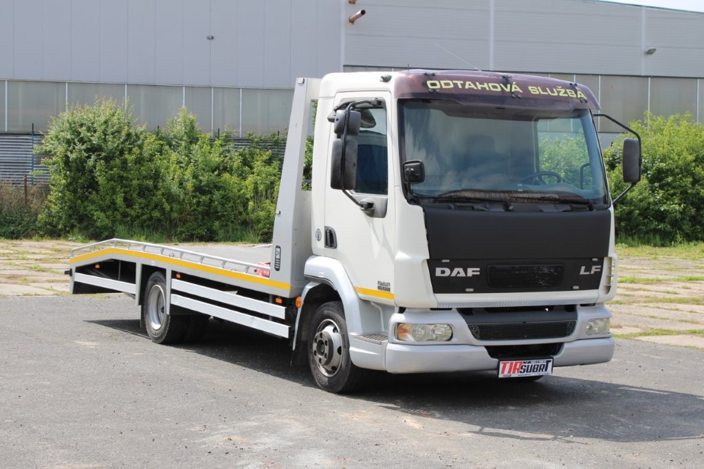 DAF FA LF 45.130 ODTAHOVÉ VOZIDLO - משאית גרירה: תמונה 1 DAF FA LF 45.130 ODTAHOVÉ VOZIDLO - משאית גרירה: תמונה 1