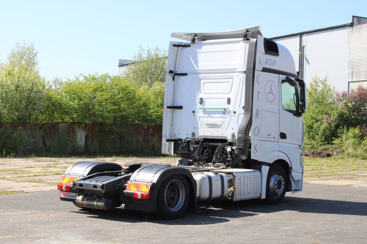 Mercedes-Benz Actros 1845 - יחידת טרקטור: תמונה 4 Mercedes-Benz Actros 1845 - יחידת טרקטור: תמונה 4