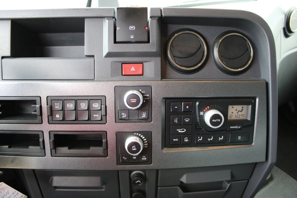 יחידת טרקטור Renault T 480: תמונה 8