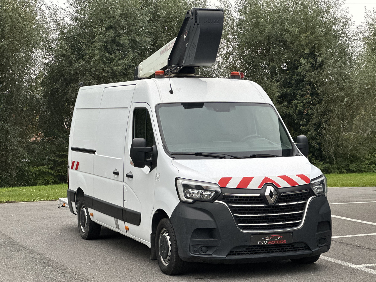 RENAULT Master - כלי רכב מסחרי עם תיבה: תמונה 1 RENAULT Master - כלי רכב מסחרי עם תיבה: תמונה 1