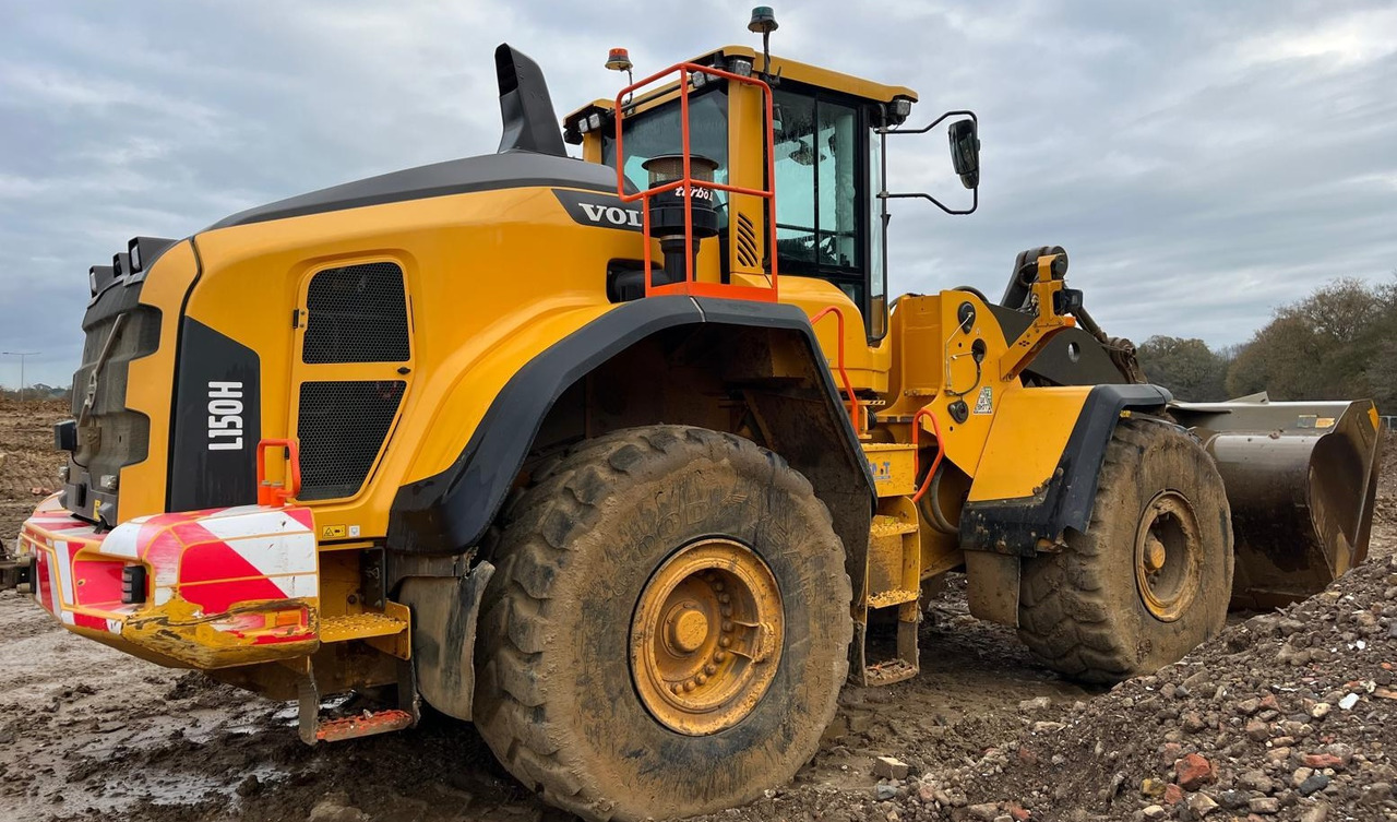 VOLVO L 150 H - מעמיס גלגלים: תמונה 1 VOLVO L 150 H - מעמיס גלגלים: תמונה 1