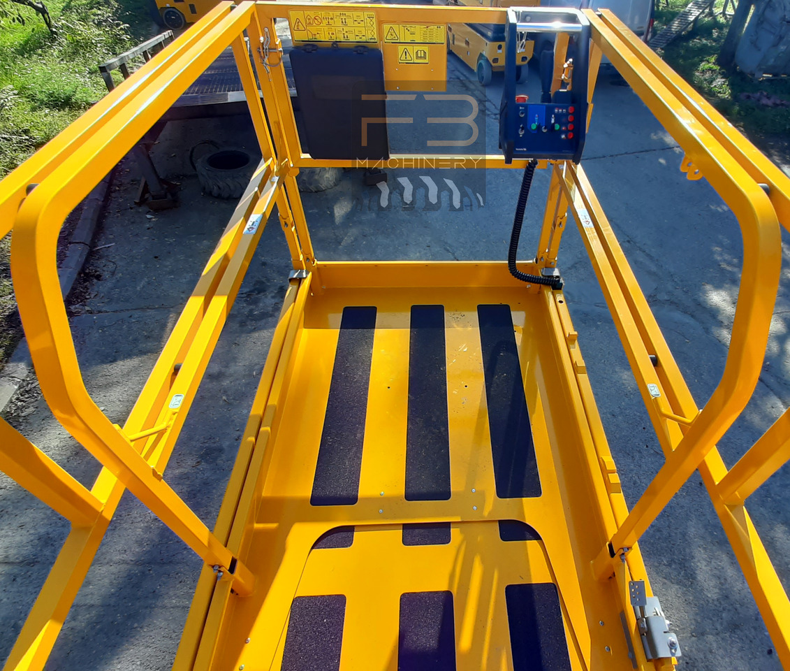 HAULOTTE Compact 12 AE - מעלית מספריים: תמונה 5 HAULOTTE Compact 12 AE - מעלית מספריים: תמונה 5