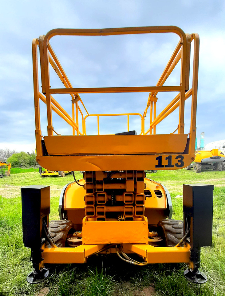 HAULOTTE Compact 12 DX - מעלית מספריים: תמונה 5 HAULOTTE Compact 12 DX - מעלית מספריים: תמונה 5