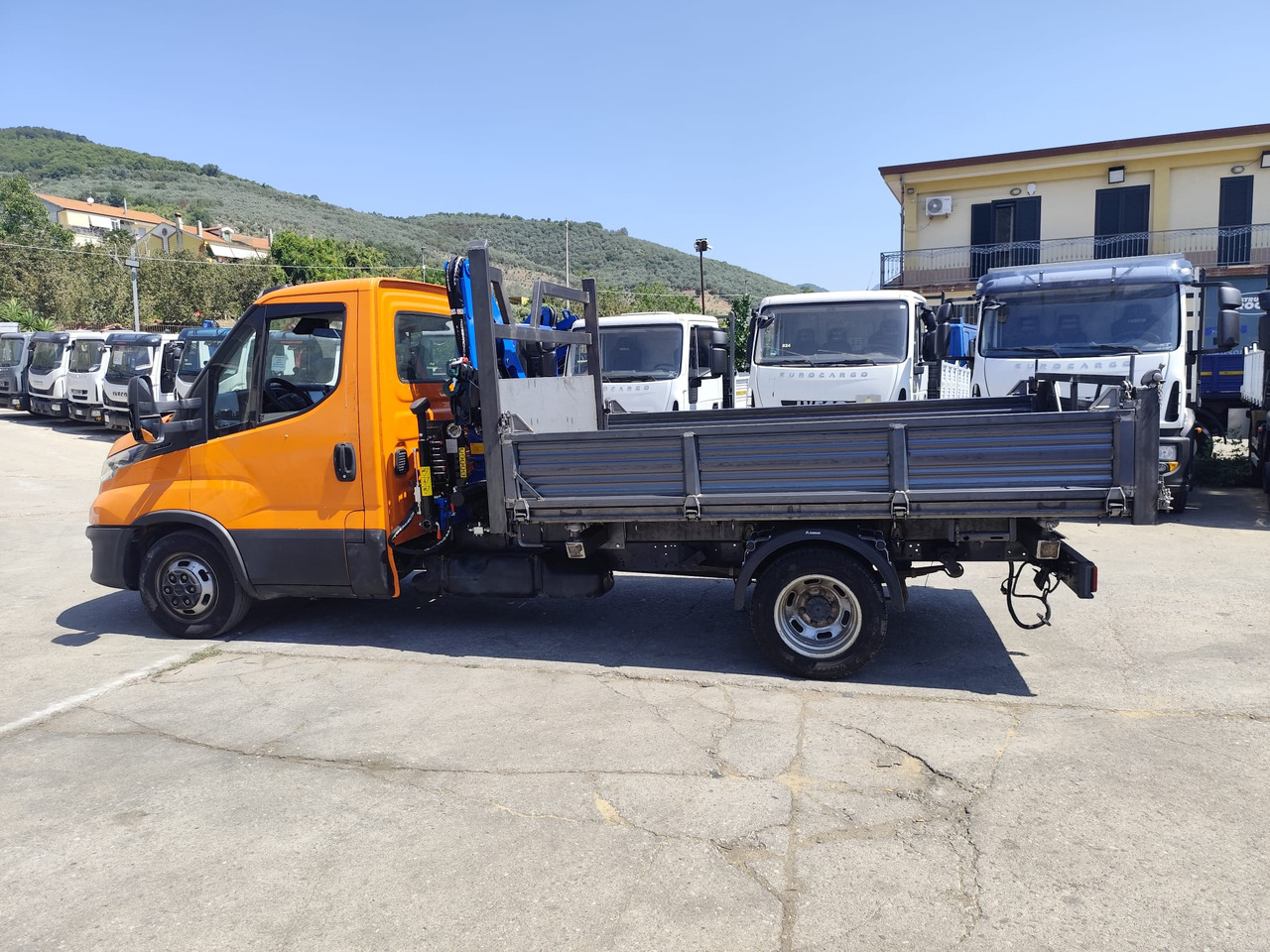 IVECO DAILY 35-140 - משאית מנוף: תמונה 3 IVECO DAILY 35-140 - משאית מנוף: תמונה 3