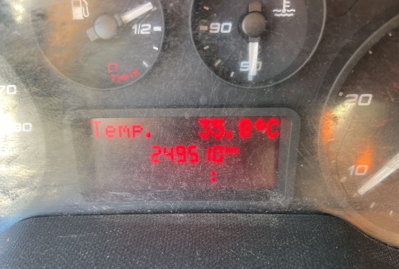 IVECO DAILY 35-140 - כלי רכב מסחרי מזהיר: תמונה 2 IVECO DAILY 35-140 - כלי רכב מסחרי מזהיר: תמונה 2