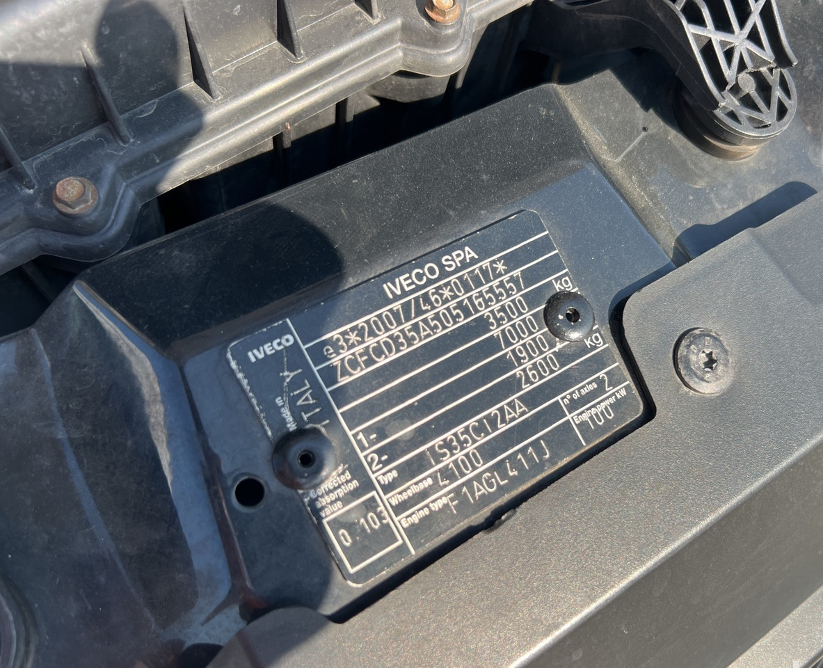 IVECO DAILY 35-140 - כלי רכב מסחרי מזהיר: תמונה 3 IVECO DAILY 35-140 - כלי רכב מסחרי מזהיר: תמונה 3